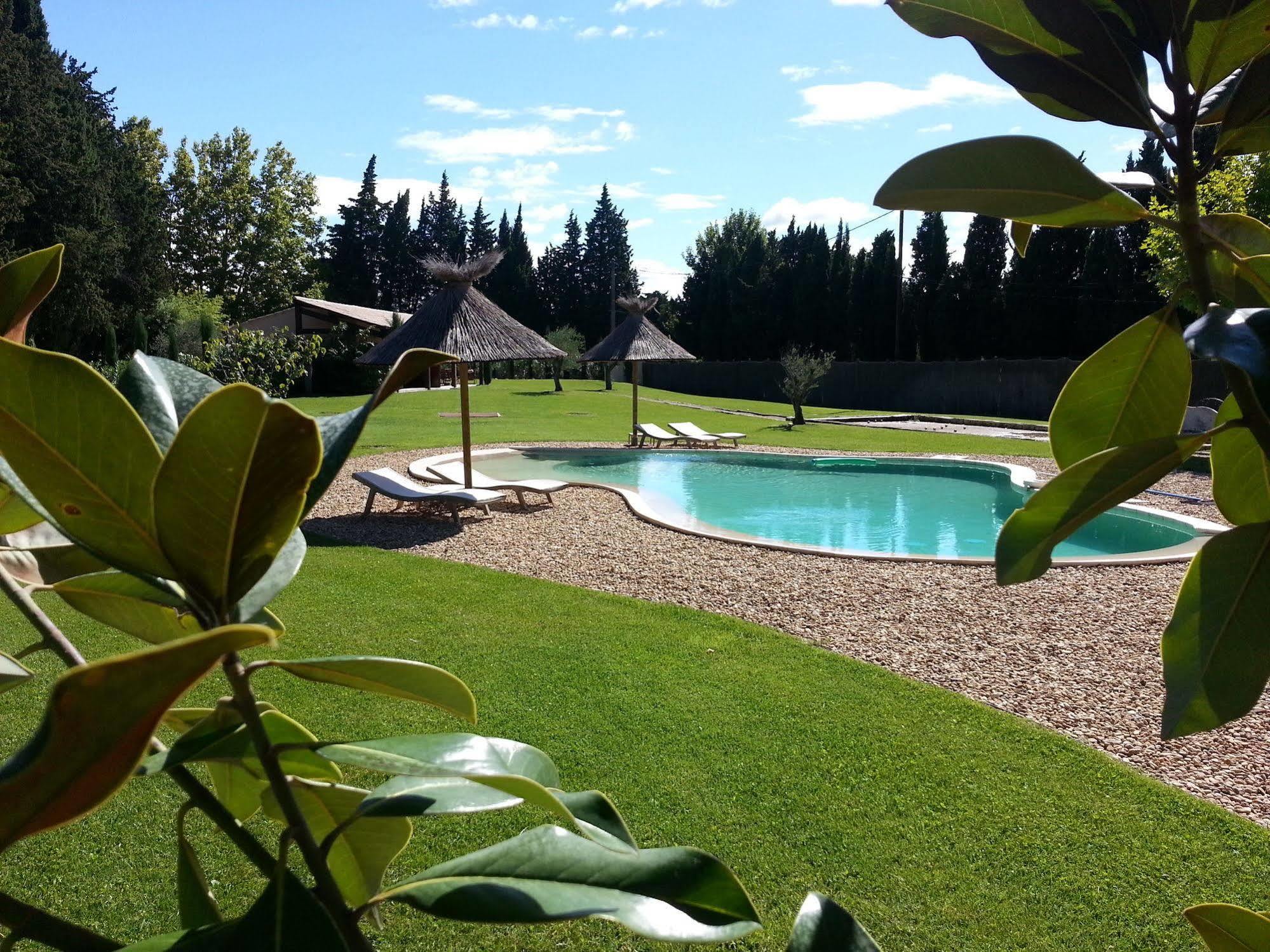 Bed and Breakfast Mas Des Limites Rognonas Zewnętrze zdjęcie