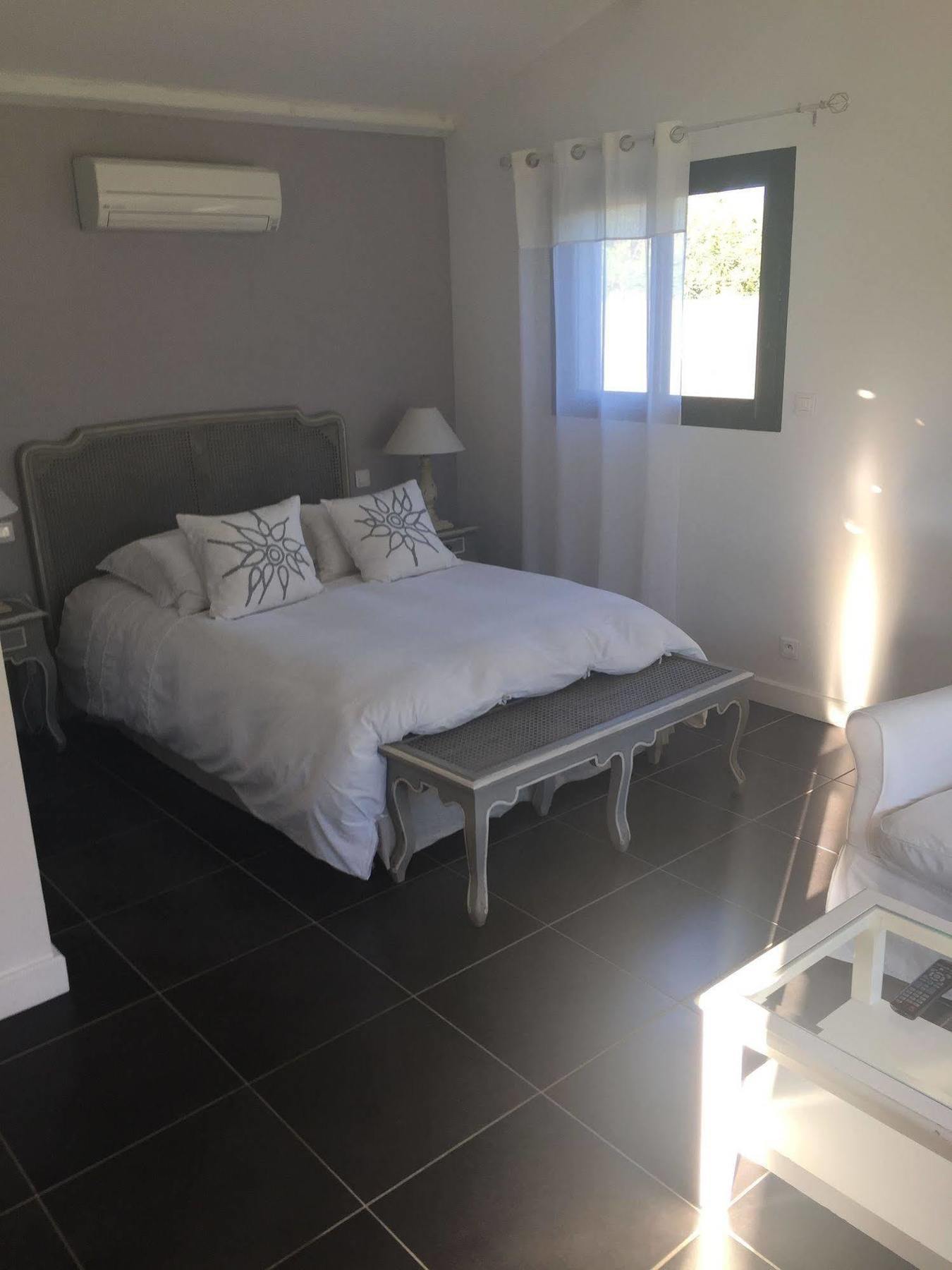 Bed and Breakfast Mas Des Limites Rognonas Zewnętrze zdjęcie
